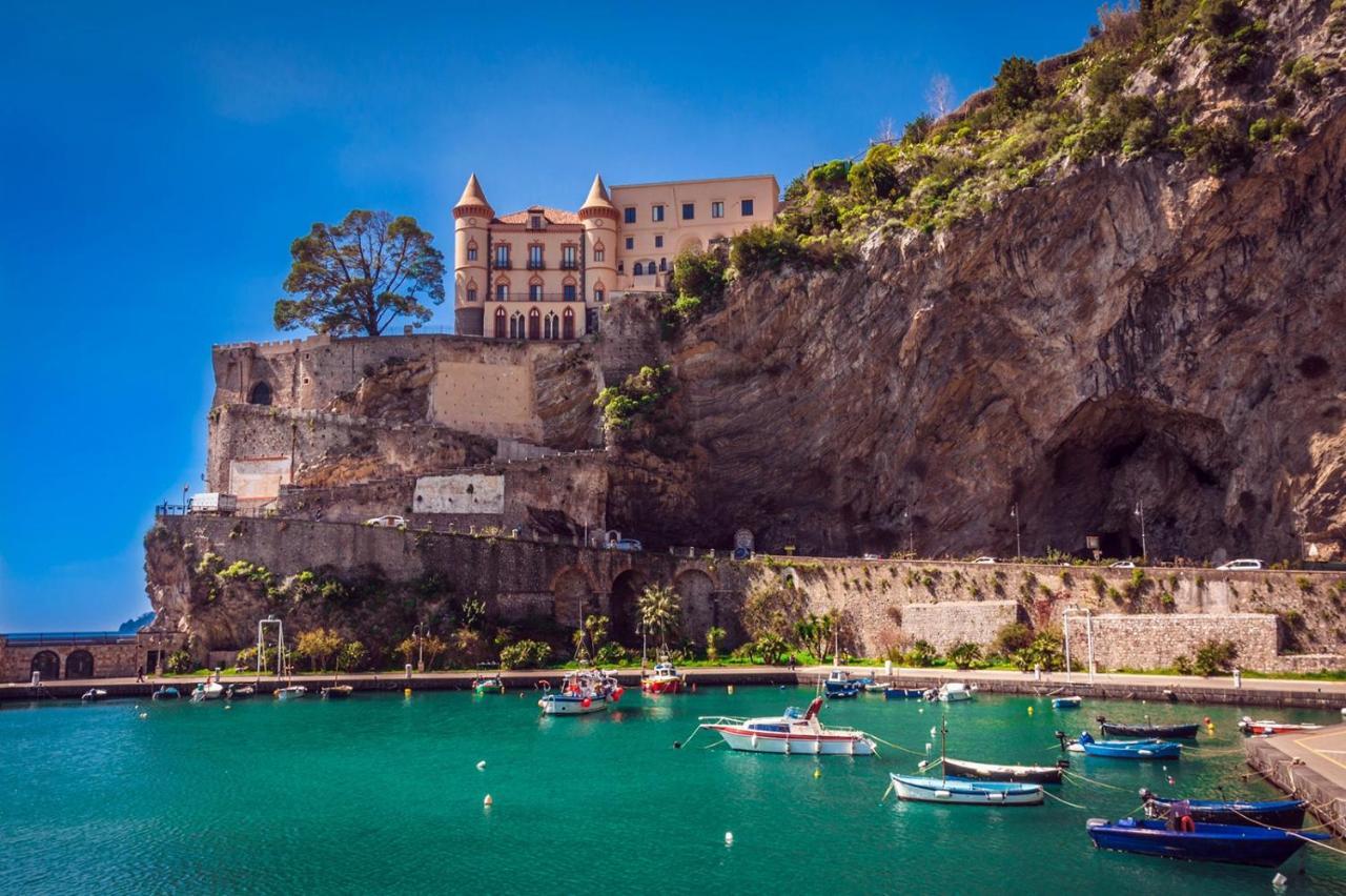 Grecale - Amazing Apartment With Patio And Sea View Maiori Exterior foto